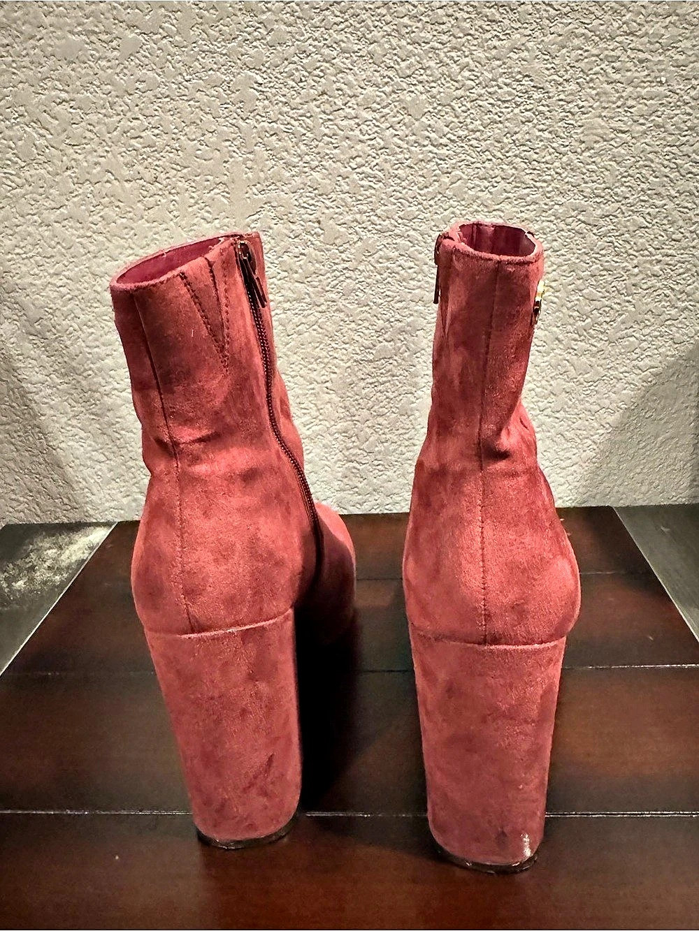 Guess Red Booties - Picture 3 of 5